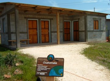 HabitatGuatemala.JPG (25508 bytes)