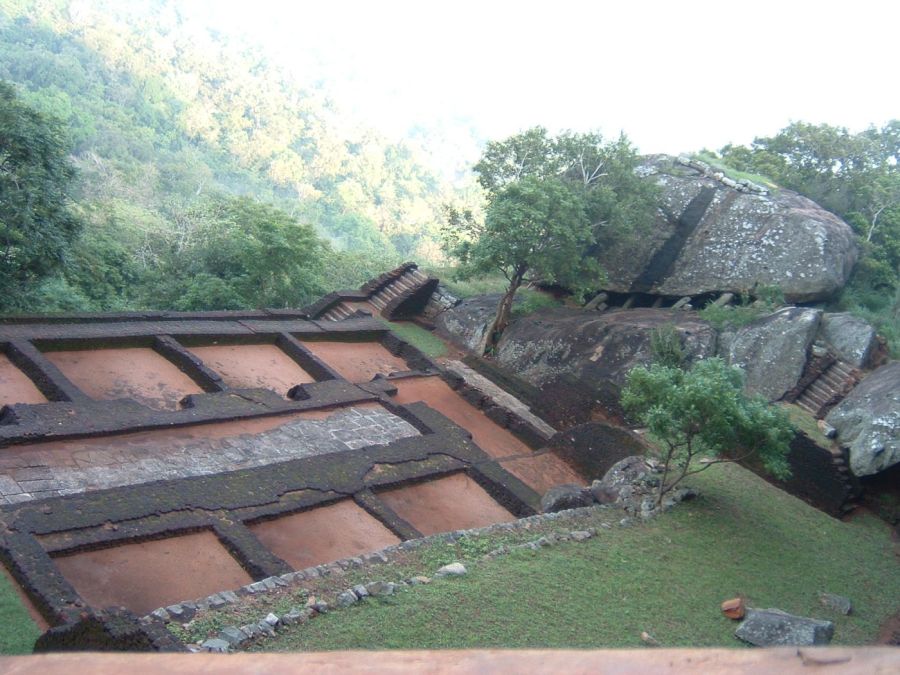 Suzanna Travels to Sri Lanka