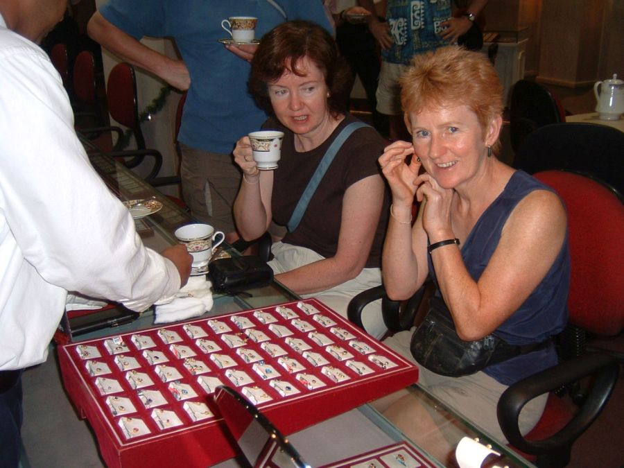 Suzanna Travels to Sri Lanka