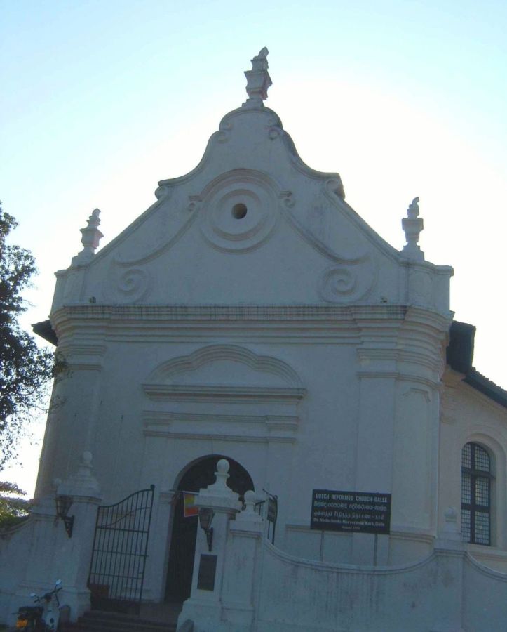 Suzanna Travels to Sri Lanka